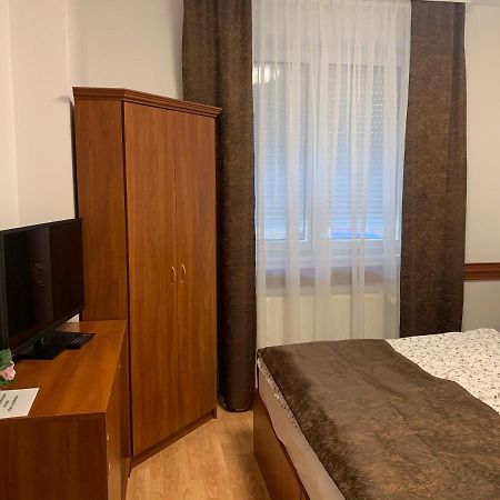 Konig Apartman Heviz Bagian luar foto