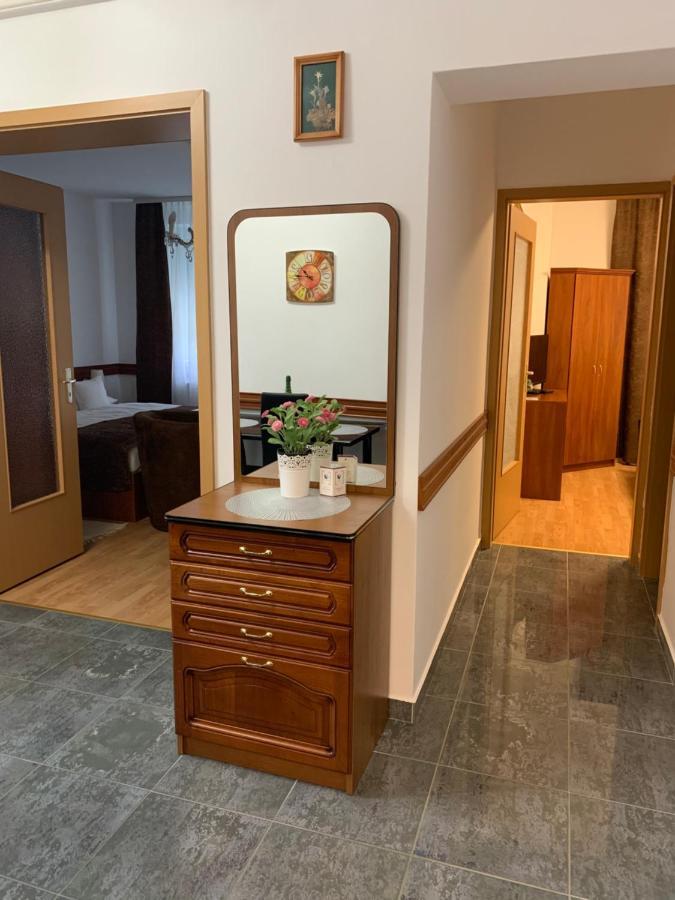 Konig Apartman Heviz Bagian luar foto
