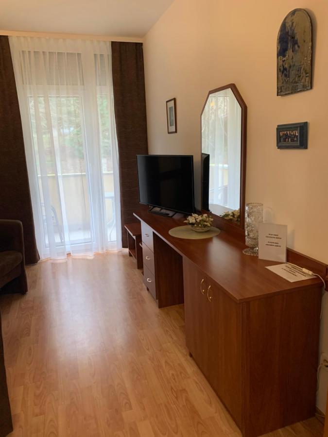 Konig Apartman Heviz Bagian luar foto