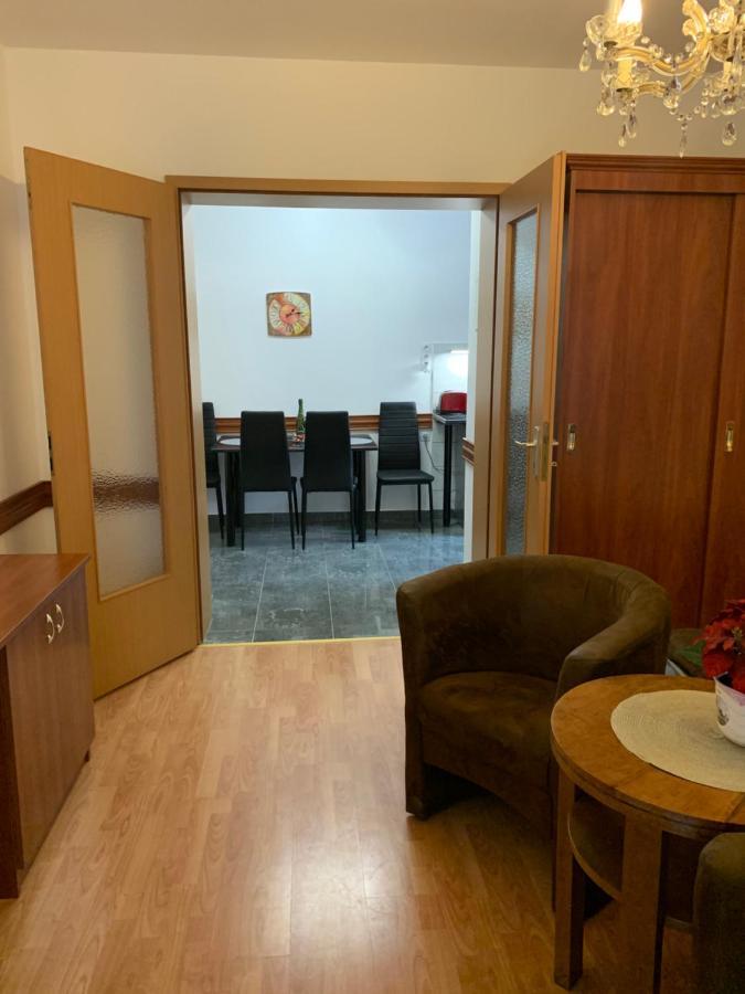 Konig Apartman Heviz Bagian luar foto